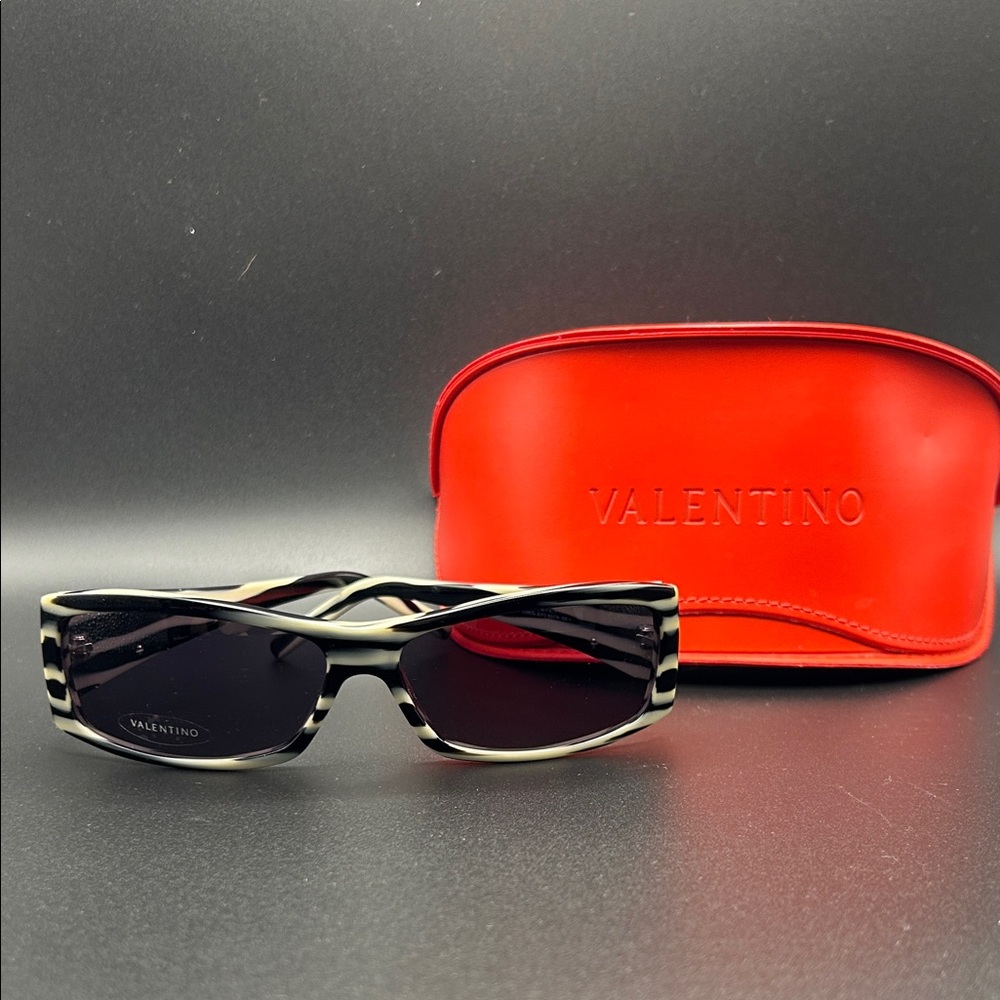 Vintage Valentino Black and White Women's Sunglasses
